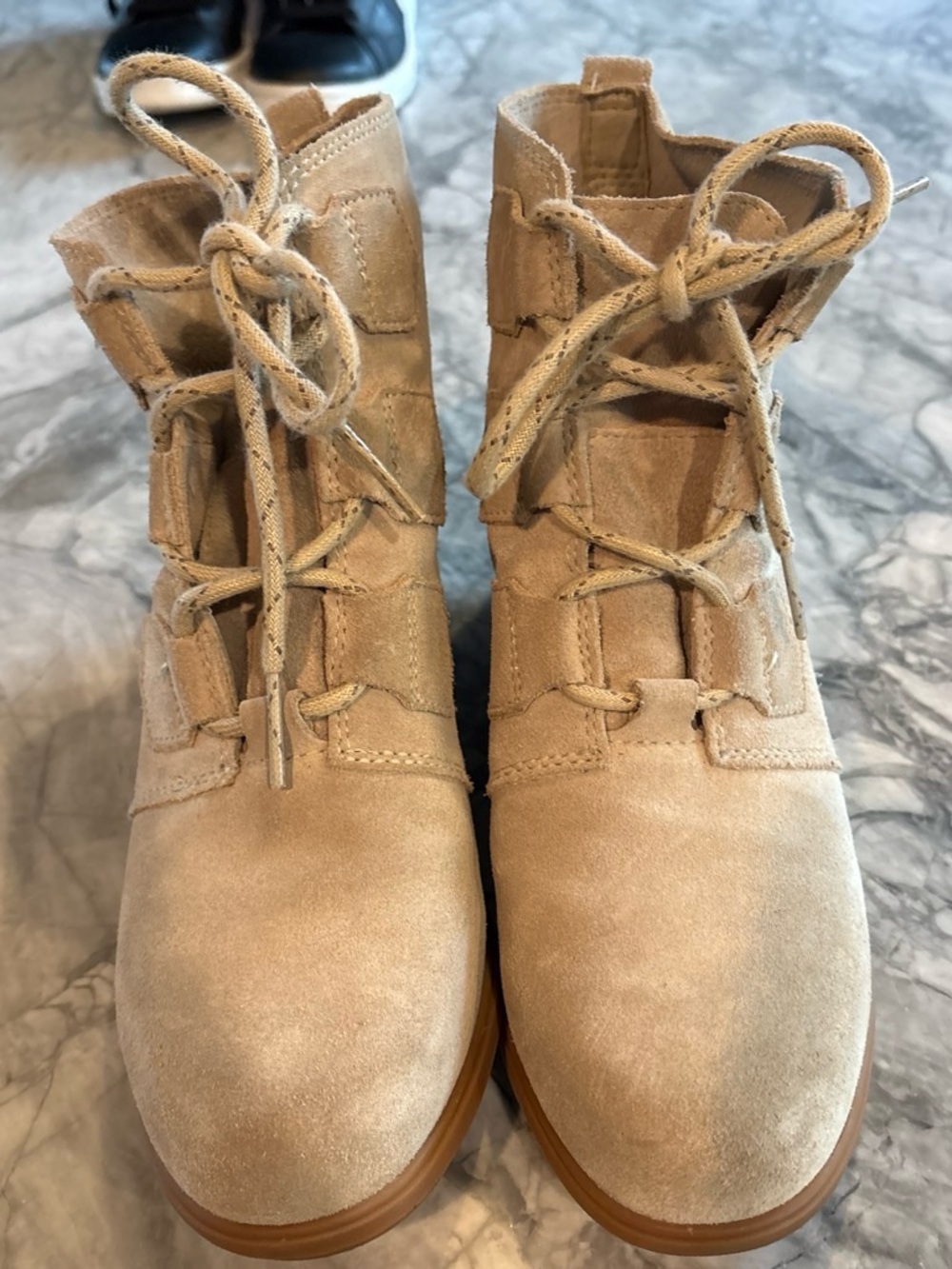 Sorel Women's Tan Suede Lace-Up Ankle Boots